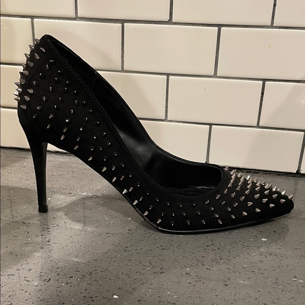 Steve Madden Black Studded Heels